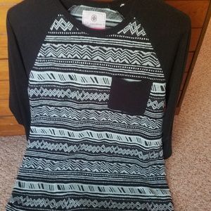 On The Byas tshirts